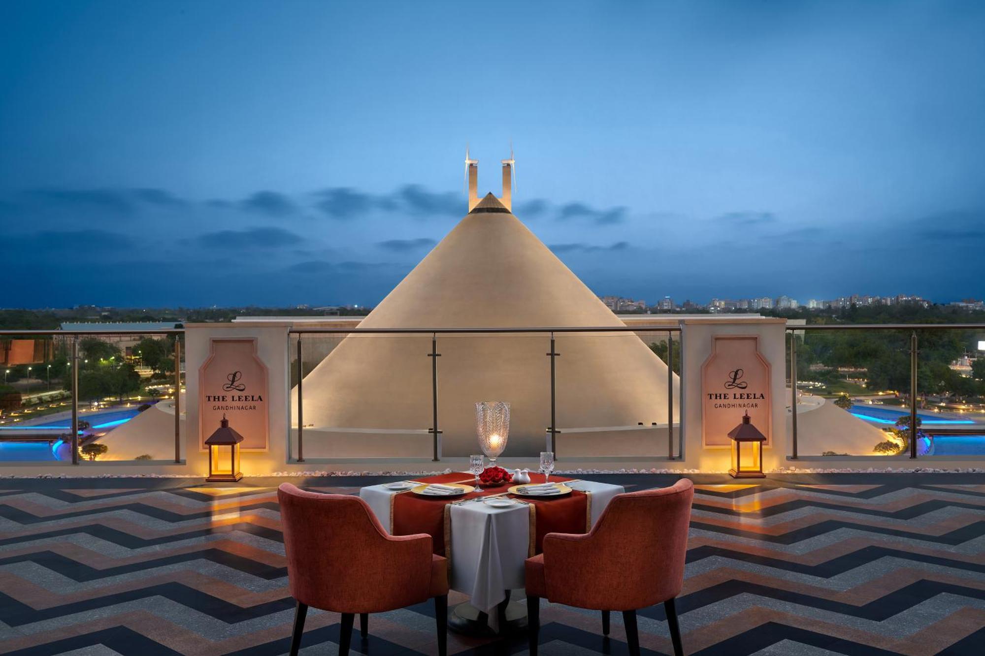 The Leela Gandhinagar Hotel Eksteriør billede
